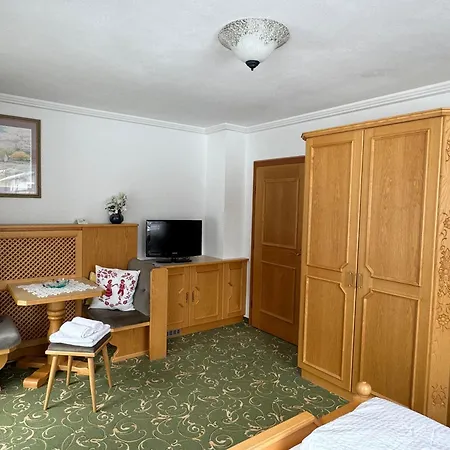 Gaestehaus Huber *