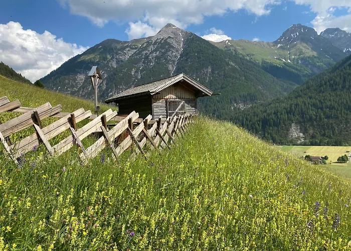 Gaestehaus Huber Bed and Breakfast 3*