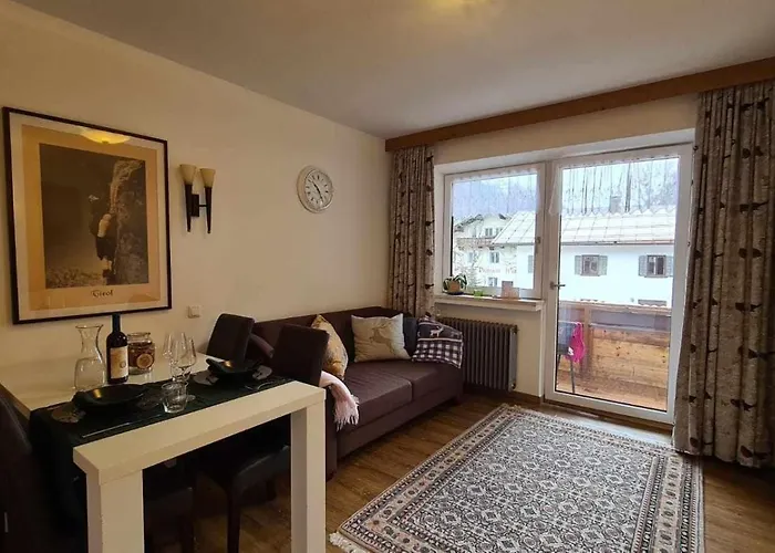 Gaestehaus Huber Bed & Breakfast 3*