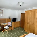 Gaestehaus Huber 3*