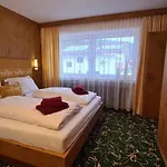 Bed & Breakfast Gaestehaus Huber Holzgau